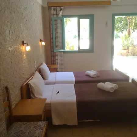 Dimitris 3* Matala (Crete)